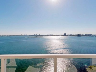 665 NE 25th St APT 801, Miami, FL, 33137