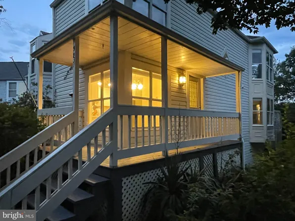5931 Sir Cambridge Way, Alexandria, VA 22315