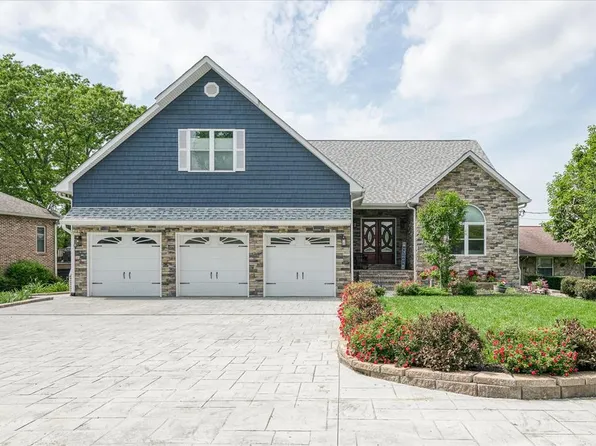 1118 Hileah Dr, Crossville, TN 38572