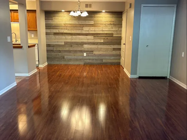 173 Pinewood Cir, Plymouth, MI 48170