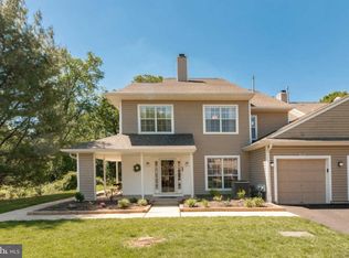 245 Windsor Ln, Glen Mills, PA 19342