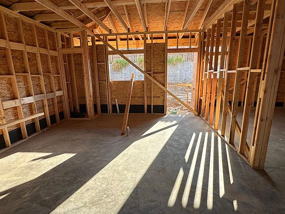 5th image of 5404 Raven Dr