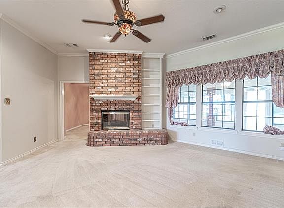 3rd image of 602 Aqua Vista Dr