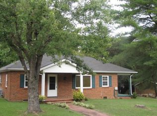 325 River Dr, McMinnville, TN 37110