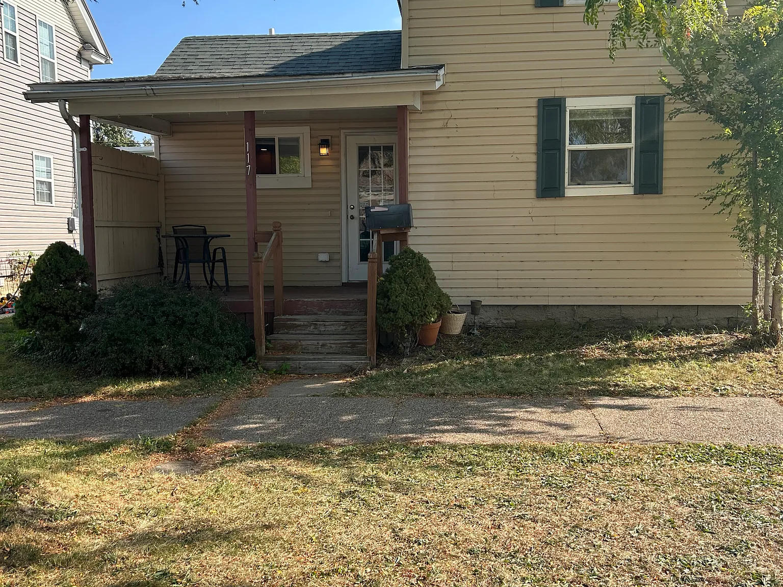 2 bed, 656 sqft, $1,000 — Photo 1