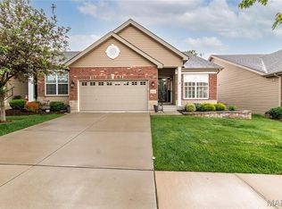 16128 Amber Vista Dr, Ellisville, MO 63021