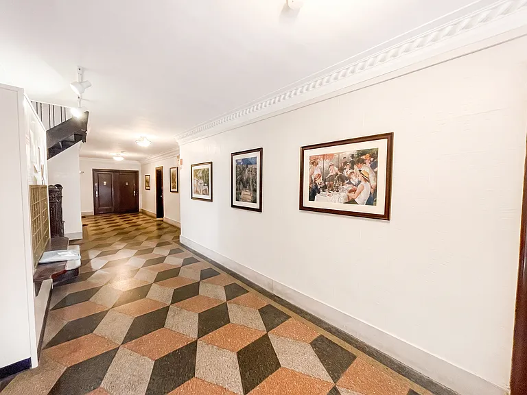 571 Ovington Ave #1 — Photo 7