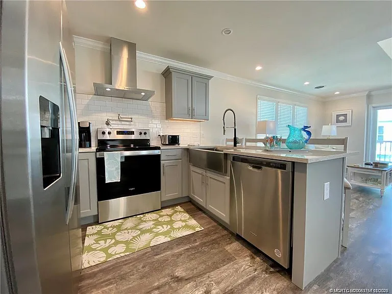 2646 NE Pelican Way E — Photo 8