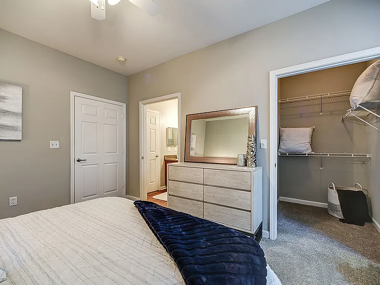 Legacy North Pointe Apartments — Photo 23