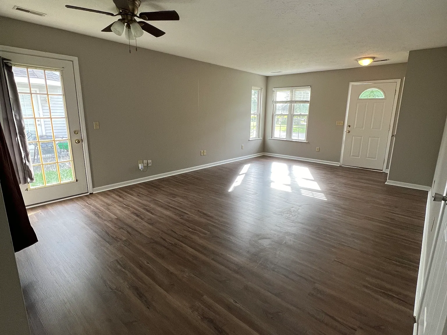 2 bed, 1200 sqft, $1,300 — Photo 1