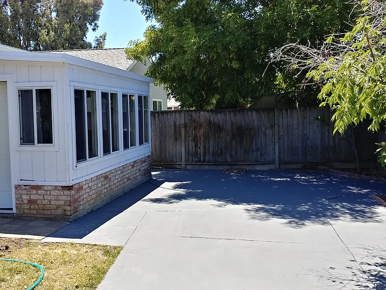 3315 Pepper Tree Ln — Photo 46