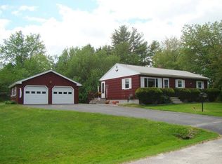 6 Rosewood Rd, Auburn, ME 04210