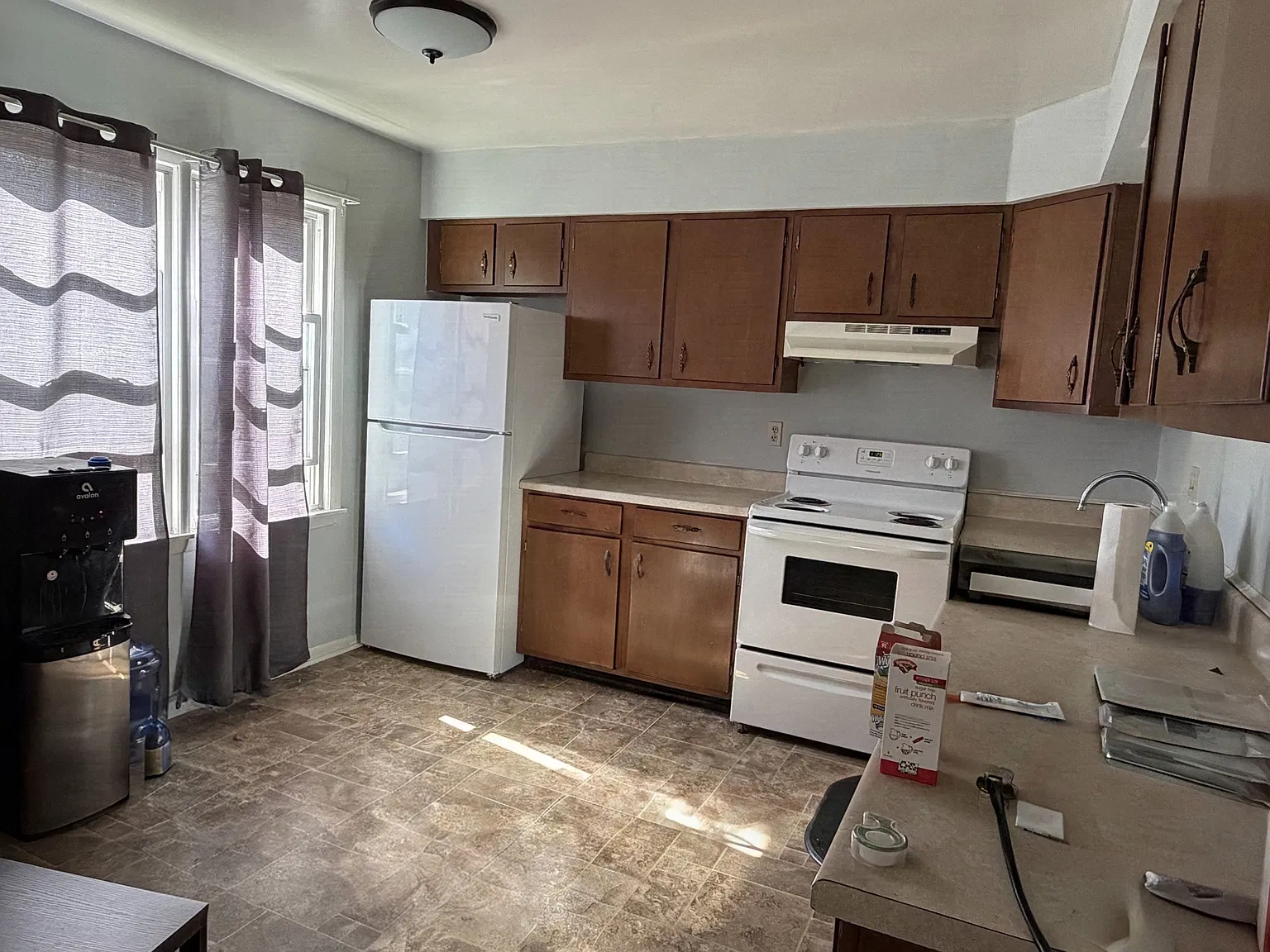 2 bed, 1100 sqft, $1,400 — Photo 2