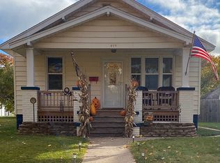 419 S 15th St, Escanaba, MI 49829