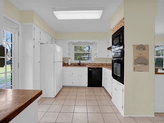 5th image of 1013 Highpoint Rd