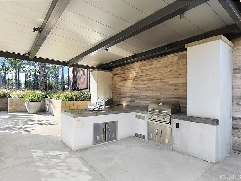 11026 Momentum Dr — Photo 37