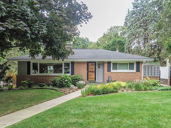 3021 Winchell Ave-101