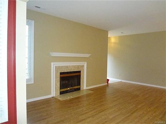 4th image of 4671 Four Seasons Ter Unit B