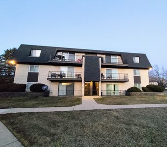 11127 S 84th Ave APT 1B, Palos Hills, IL, 60465