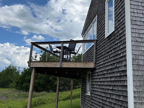 5th image of 423 Ridge Road