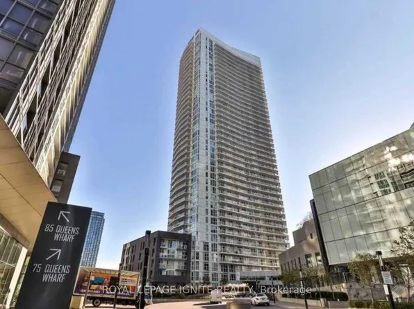 75 Queens Wharf Rd #4111, Toronto, ON M5V 0J8
