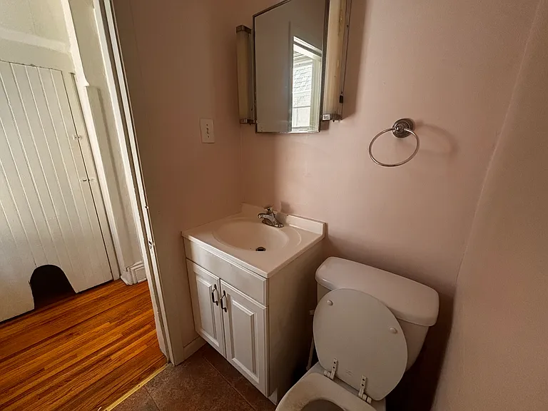 295 W Tupper St #2 — Photo 15