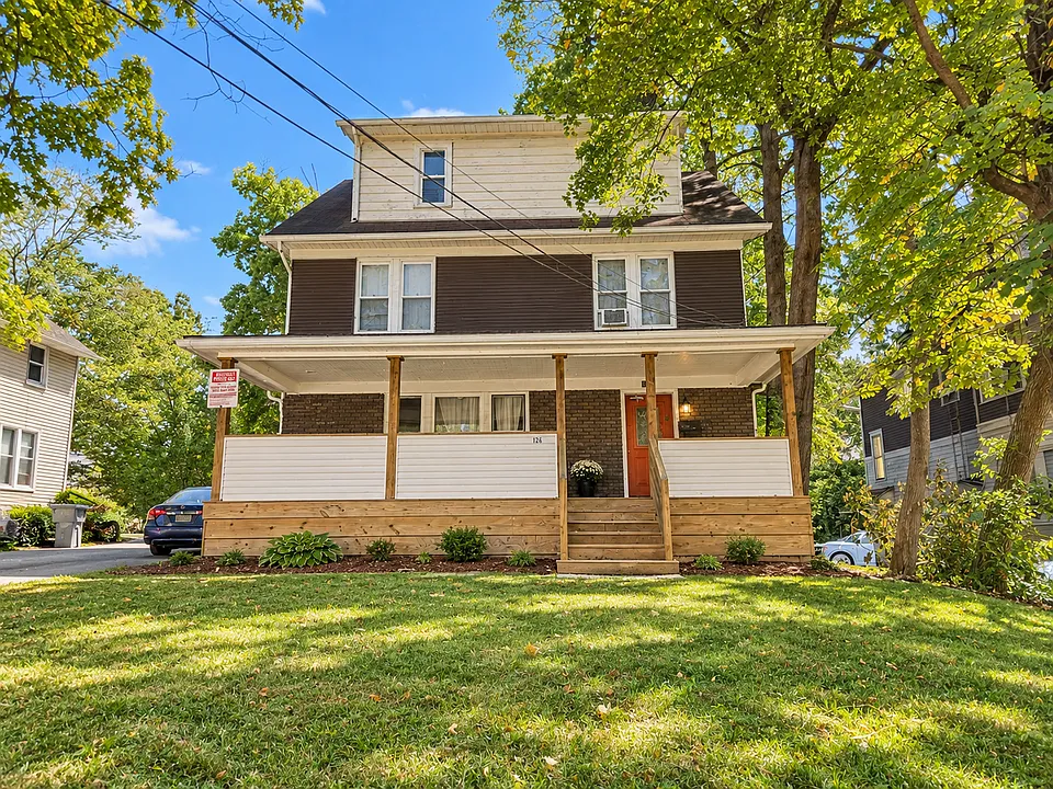 126 University Dr
