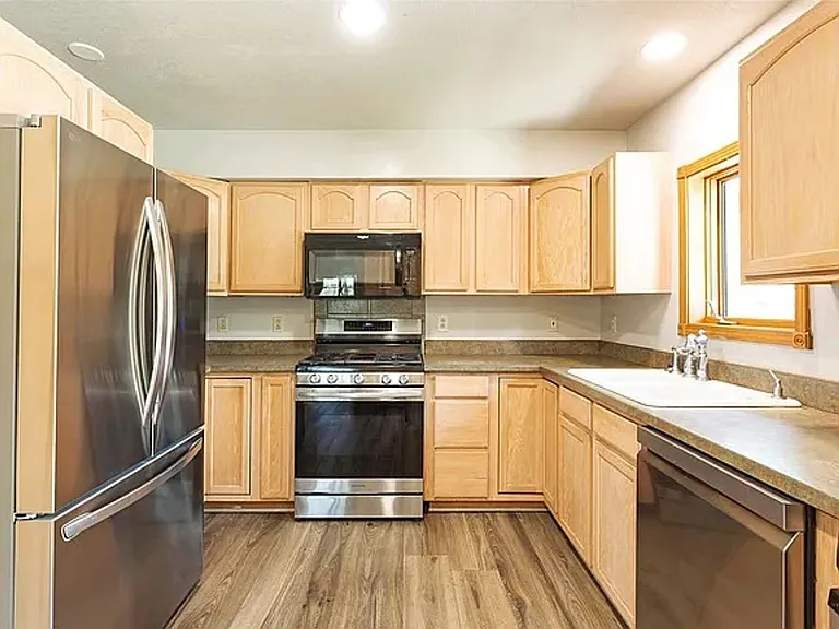 4020 Wakantanka Way — Photo 12