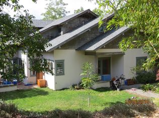 915 Oak St, Ashland, OR 97520