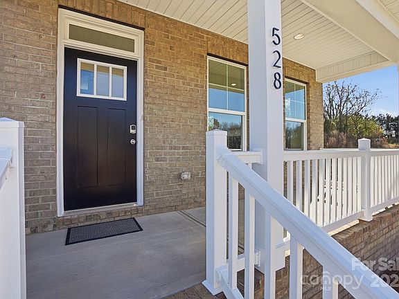 3rd image of 528 Cheryl Lynn Dr