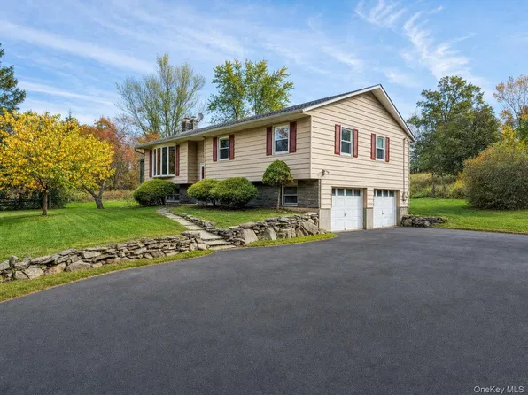 94-96 Church Street, Plattekill, NY 12568
