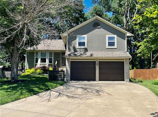 1219 SW Eastman Ct, Blue Springs, MO 64015