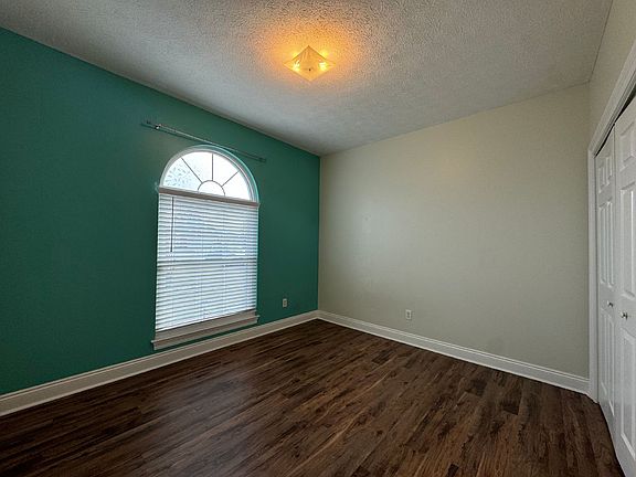 2nd image of 5313 Seneca Ln