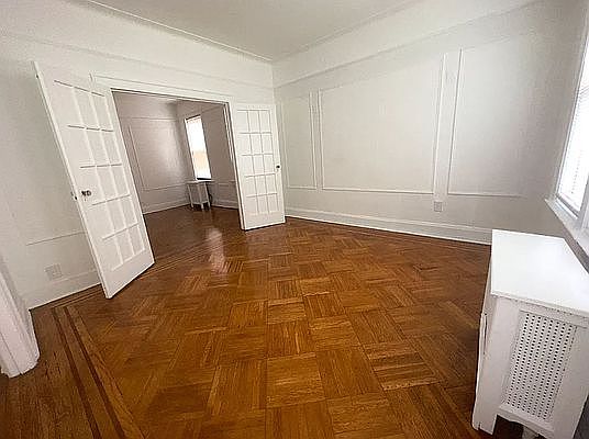 2nd image of 24-50 Crescent St #2