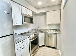 353 Broad St APT 10, Emmaus, PA 18049