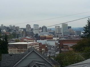 323 S 30th St, Tacoma, WA 98402