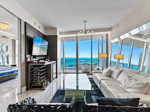 2nd image of 1100 Biscayne Blvd Unit 5904