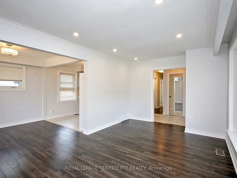 1 Barnes Cres — Photo 7