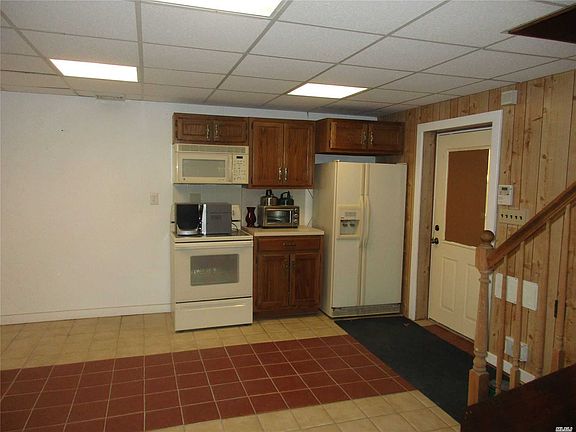 4th image of 26 Silverbrook Dr