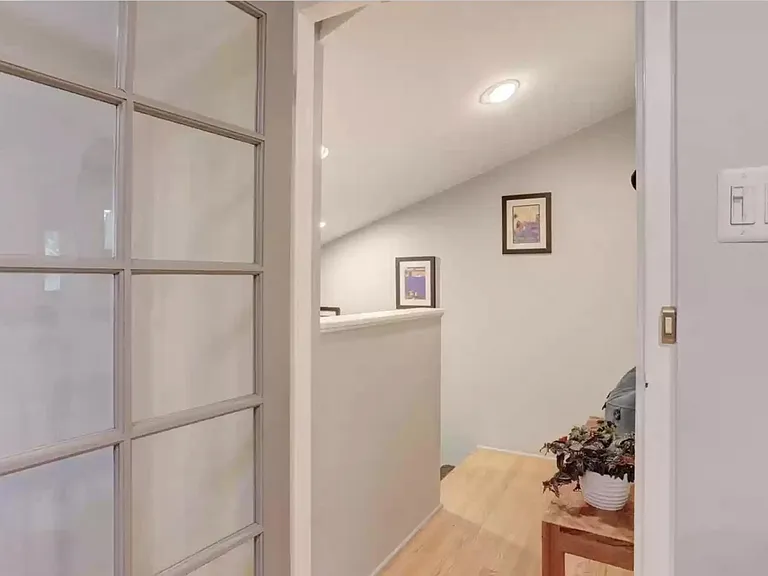 551 Detroit St — Photo 10