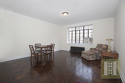 2nd image of 135 E 39th St APT 6B