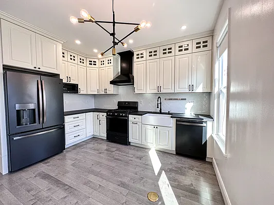 Rented by Compass | media 1