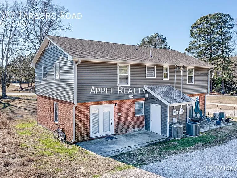 1387 Tarboro Rd — Photo 23