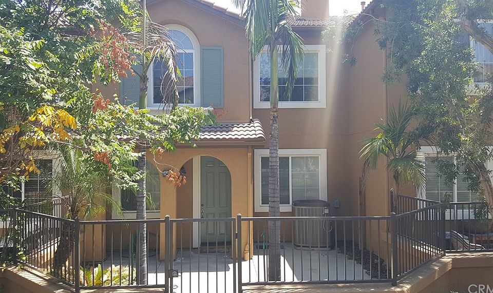 1st image of 1945 E Harvard Privado APT B
