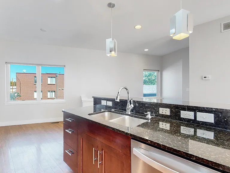 945 S Washington St — Photo 6