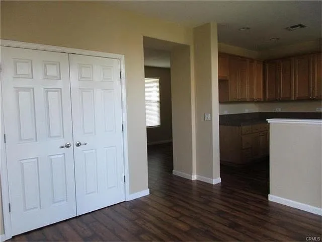 493 Beckman Way — Photo 6