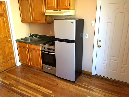 Rented by M & J Tenaglia Realty Corp | media 21