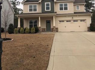 327 Falls Creek Dr, Spring Lake, NC 28390