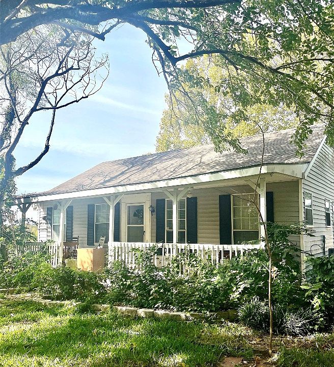 1st image of 2927 Green Acre Ln