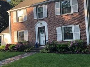 82 Monadnock Rd, Worcester, MA 01609